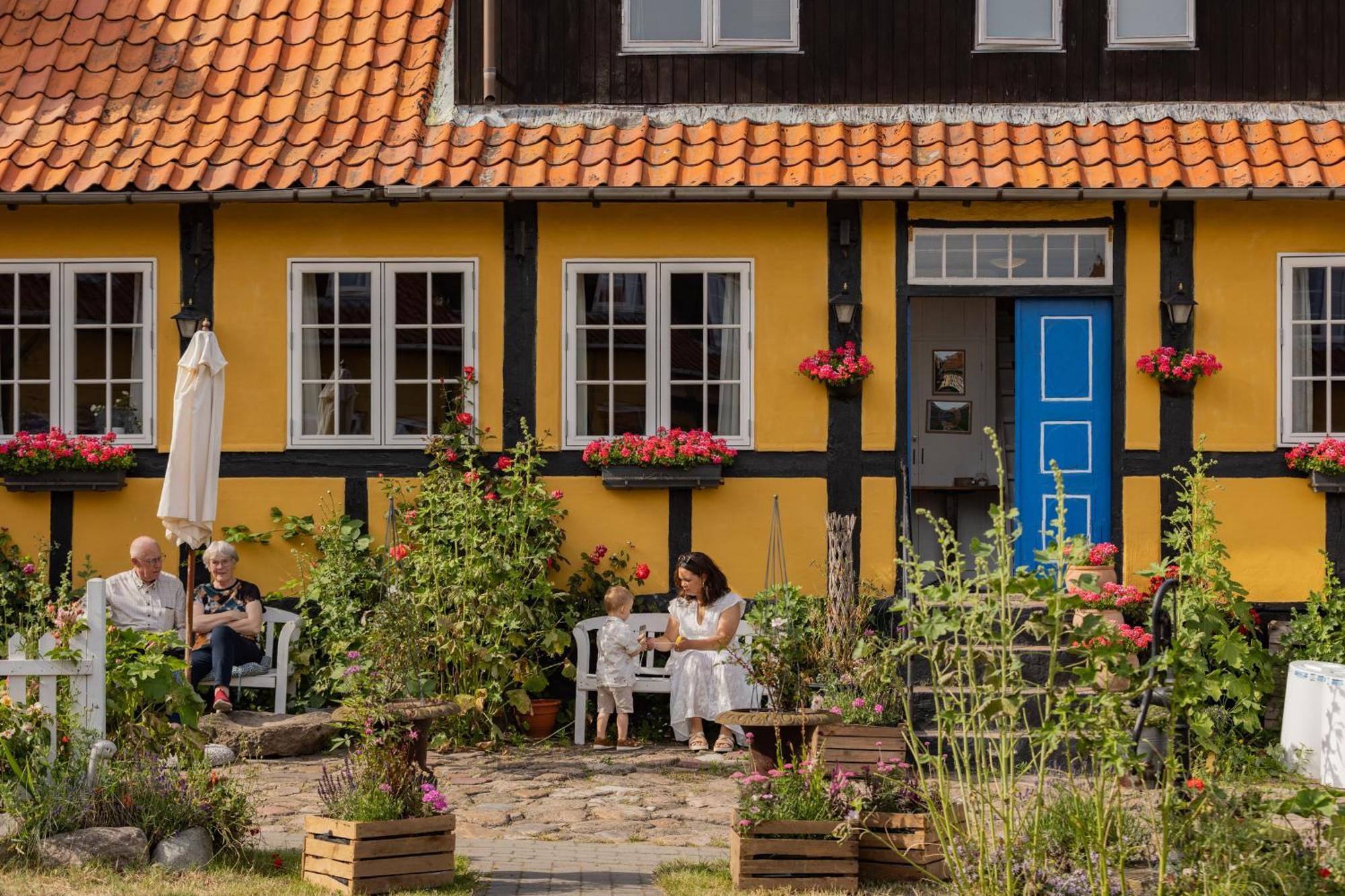 Pension Slaegtsgaarden Allinge-Sandvig Ngoại thất bức ảnh